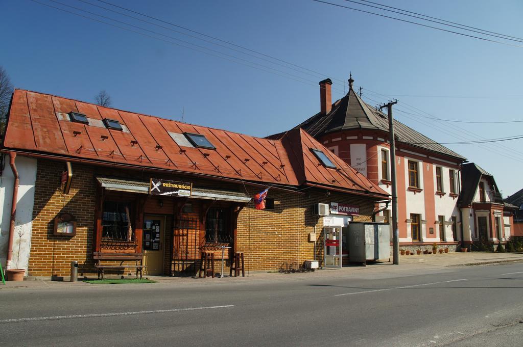 Salmo Hotel Brezno Esterno foto